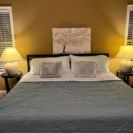 Five Stars Luxury Home 克拉克斯维尔 外观 照片