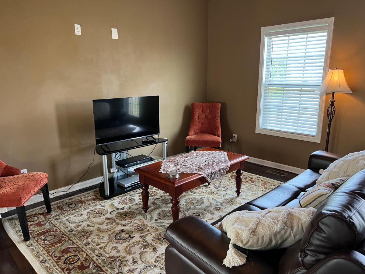 Five Stars Luxury Home 克拉克斯维尔 外观 照片